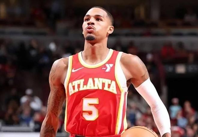 深陷债务泥 深陷债务泥